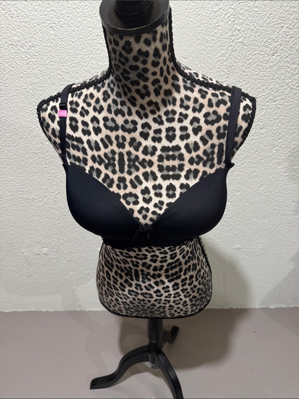 SO Black Seamless T-Shirt Bra